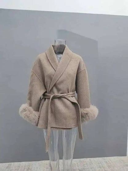 UCXQ Casaco Feminino Elegante OL para Escritório com Retalhos de Pelo Manga Comprida Lã Jaqueta de Roupa Feminina Bonita Outono Inverno 2025