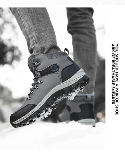 Botas de inverno masculinas com pele quente, antiderrapantes, sapatos casuais de trabalho masculinos, tênis de couro impermeáveis, botas de cano alto, tamanhos grandes