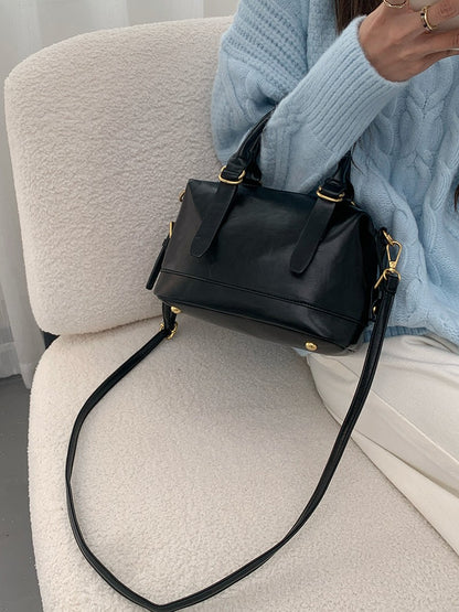 2025 new retro crossbody bag, shoulder bag, pillow bag, bowling bag, fashionable casual business daily commuting women's bag