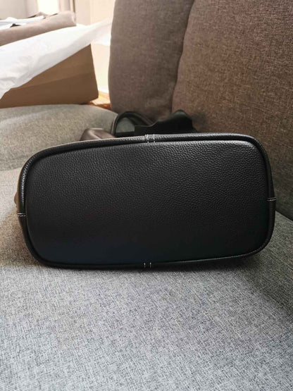 Genuine Grade Leather Women Commuter Tote Bag Ladies Soft Cowhide Tote Shoulder Handbag Large Female Bucket Bag Luxury Designer