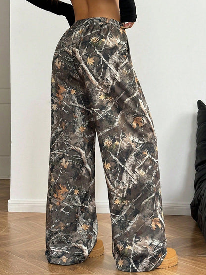 Women's Wide Leg Camo Pants Lightweight Elastic Waist Camouflage Print Loose Pants Trousers Y2K Vintage Streetwear
