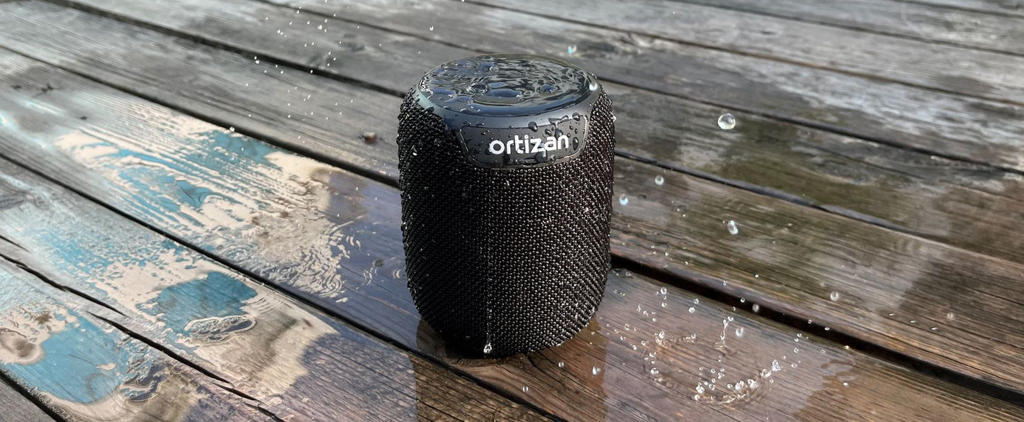 Caixas de Som Bluetooth Ortizan, Speaker Portátil Sem Fio com Bluetooth 5.3, IPX7 à Prova D'água, Som Estéreo de 15W, Pareamento Duplo, TF/AUX