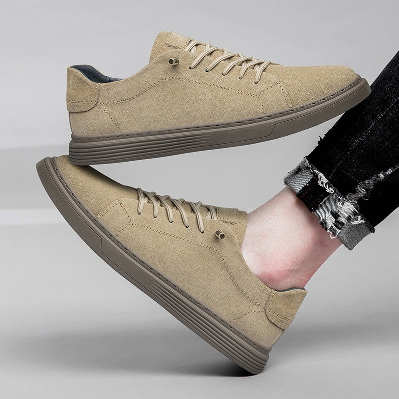 Novo sapato masculino casual de camurça com cadarço, respirável e confortável para caminhada, antiderrapante e resistente ao desgaste, sapatos baixos