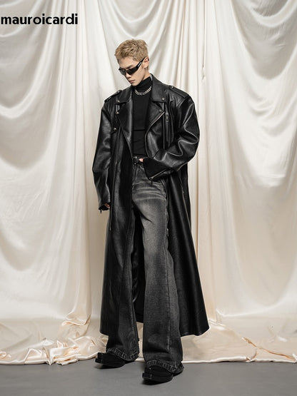 Mauroicardi Spring Autumn Oversized Cool Extra Long Black Pu Leather Trench Coat Men Zipper Loose Luxury European Fashion 2023