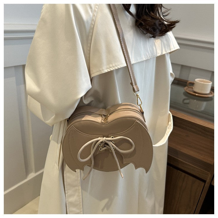 New trendy and personalized wing shoulder bag, versatile ins crossbody shaped bag New trendy and personalized wing shoulder bag,