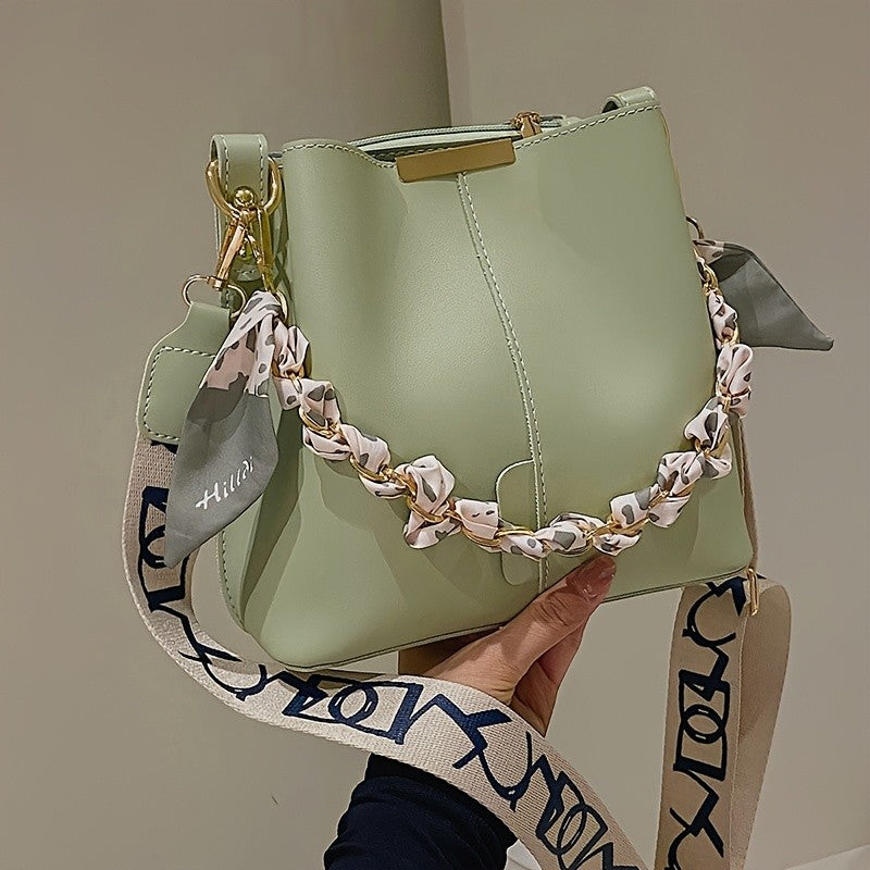 New Fashion Women's Shoulder Bag Large Capacity Ribbon Chain Bucket Bag Crossbody Bag Daily Commuting