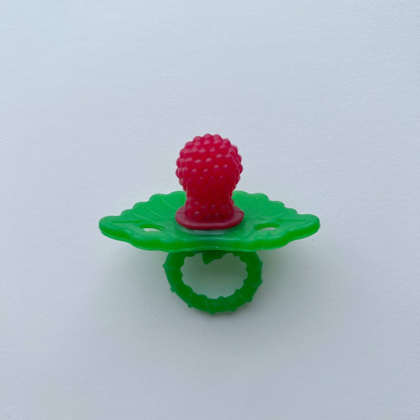 Baby Biting Joy Children's Food Grade Silicone Creative Grape Pacifier Newborn Baby Pacifier Multi-functional teething teether