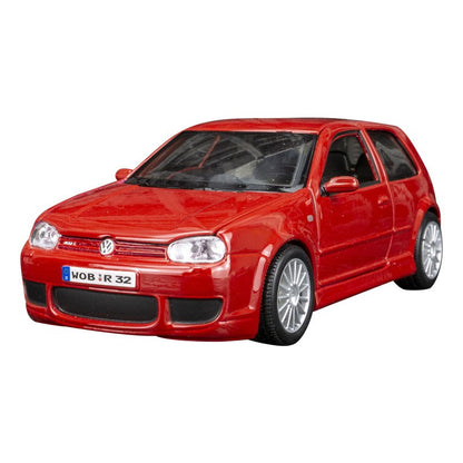 Maisto 1:24 Volkswagen Golf R32 modelo de carro em liga de metal, enfeites de coleção, brinquedos estáticos adequados para presentes de namorado.