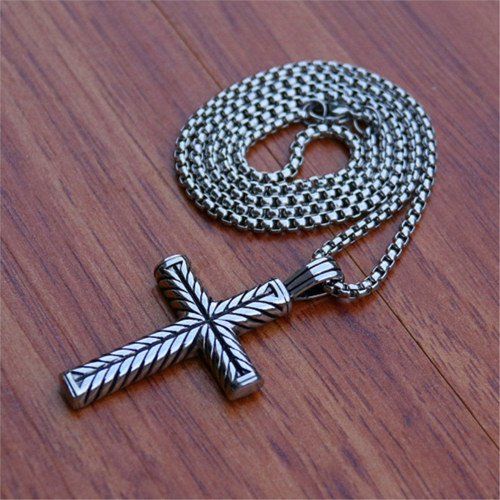 Colar com Pingente de Cruz com Padrão Retorcido Retrô Simples Corrente de Aço Inoxidável Cor Prata Joias Hip Hop Presentes Para Mulheres Homens