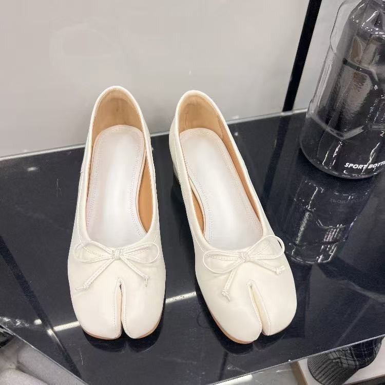 Spring Women Flat Split Toe Shoes with Bow Soft Leather Bow Tie Front Shallow Slip On  Girls Tabi Shoes Flats Ballet Shoes