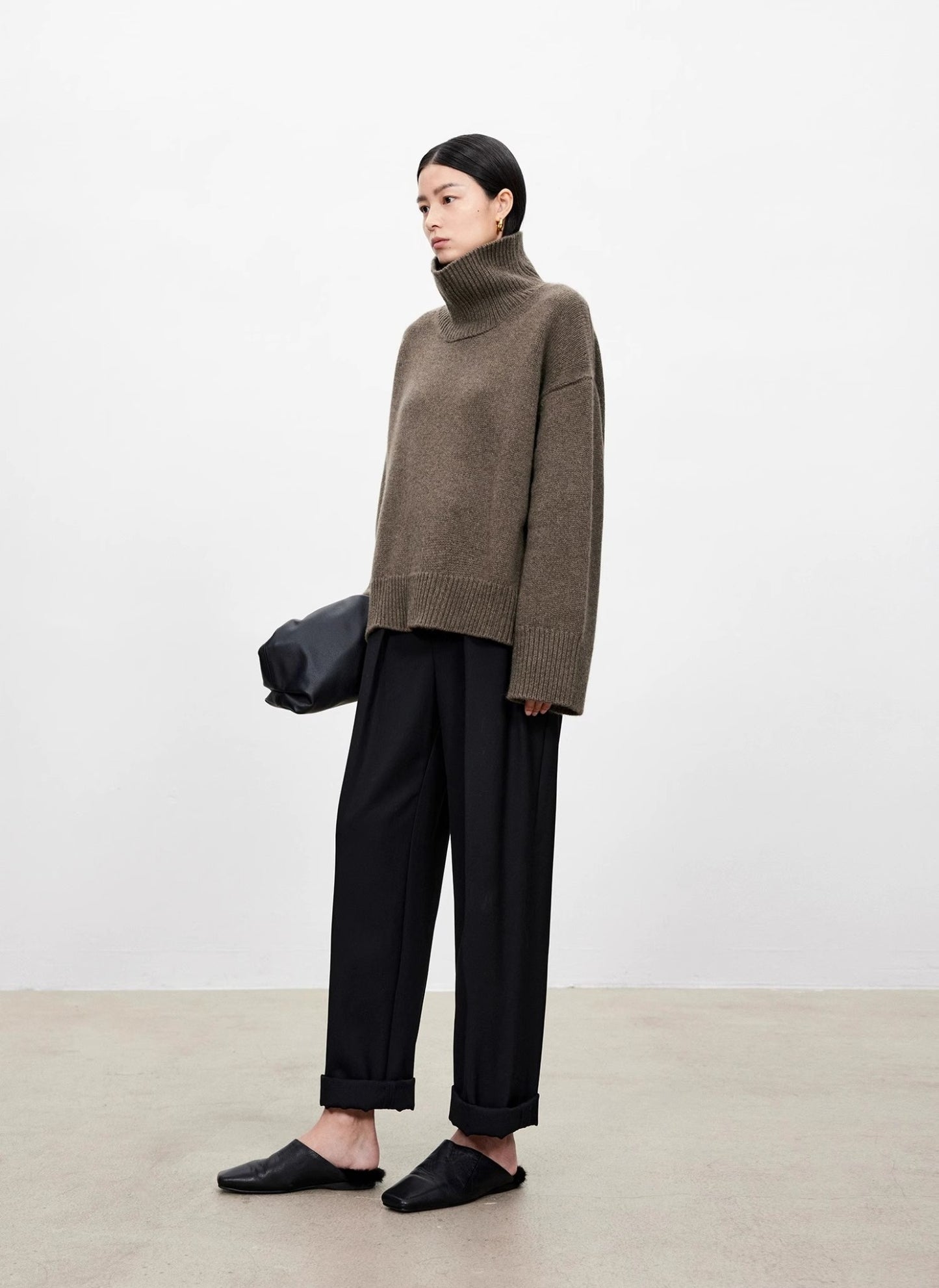 Thickened turtleneck 100% pure cashmere sweater women's loose lazy knit silhouette sweater European products