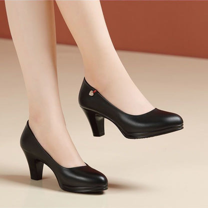Sapatos de salto femininos clássicos em couro PU preto de alta qualidade Sapatos Femininas Moda Dama Bege Conforto Scarpins Estilosos Europeus A24