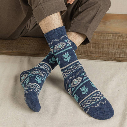 5 Pairs Lot New Man Women Socks Thick Warm Winter Socks Retro Style Flower Pattern Couple Models Free Size