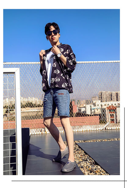 2025 Breathable Summer Men Slippers Outdoor Water Shoes Hollow Ultra Light Beach Shoes Casual Men Sandals  Black Garden Shoes