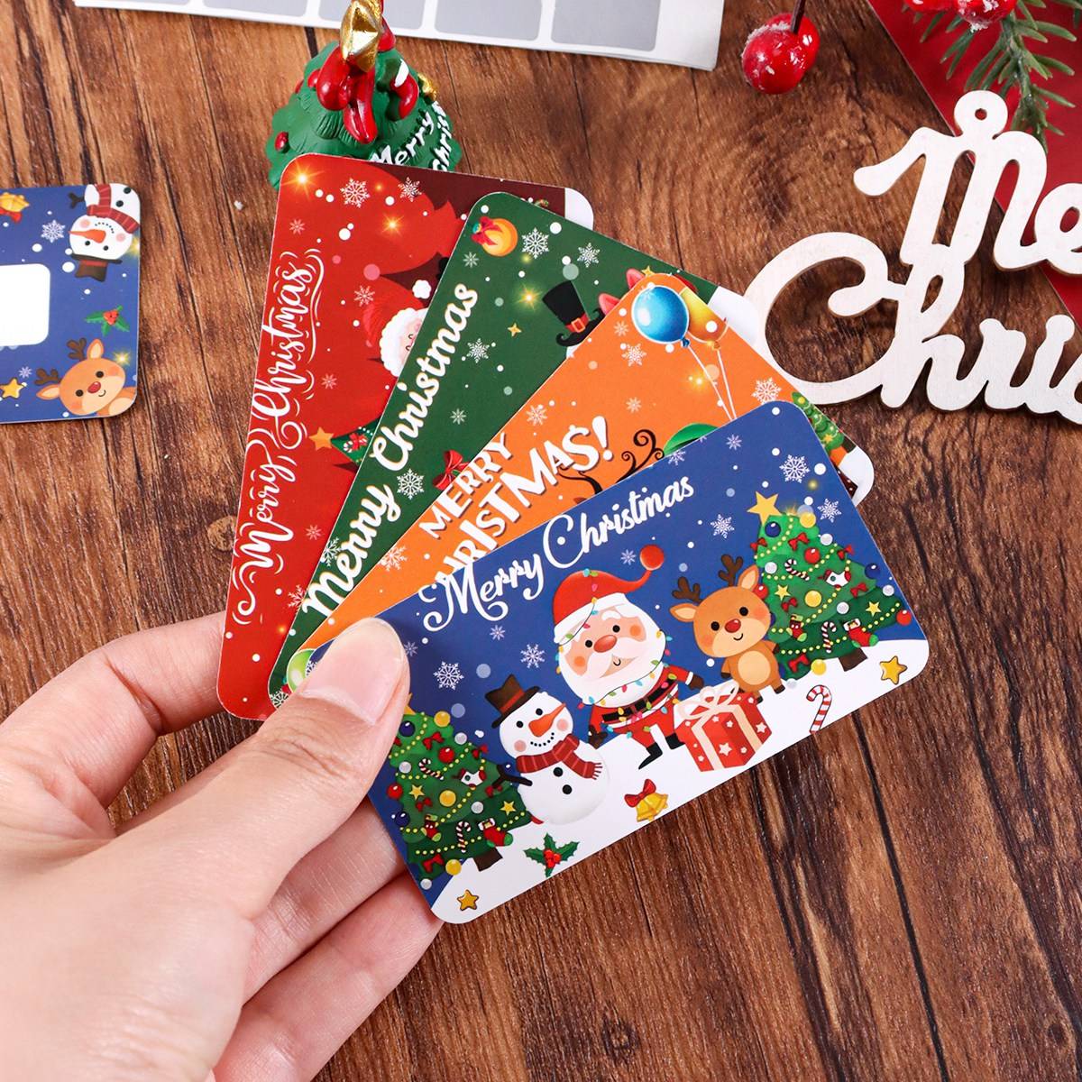 20/40pcs Christmas Scratch Off Cards Santa Claus Print Double-Sided DIY Blank Writable Gift Vouchers for Party Favors Xmas Decor
