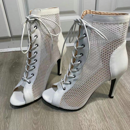 Novas Sandálias Femininas de Salto Alto Sexy Vazadas em Tela Tendência da Moda Verão Conforto Peep Toe Botas Stilettos Jazz Dance Tamanhos Grandes