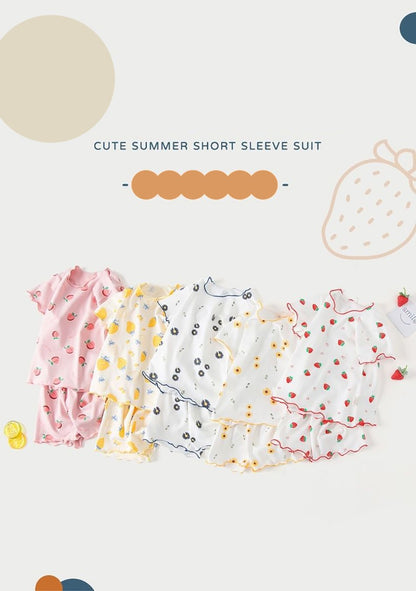 Girls Summer Pajama Sets Stylish Cartoon Pattern Printing Short Sleeve Top and Pants Made from Luxurious Cozy Ice Silk Material