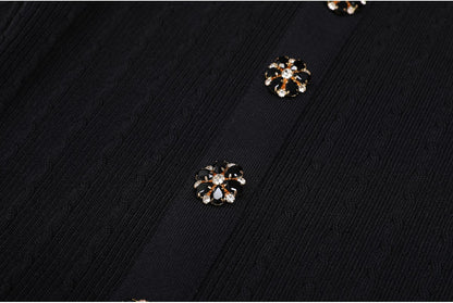 High Quality Spring And Autumn New Fashion Knitted Heavy Industry Pearl Slim Fit And Slimming Round Neck Long Sleeved Dress