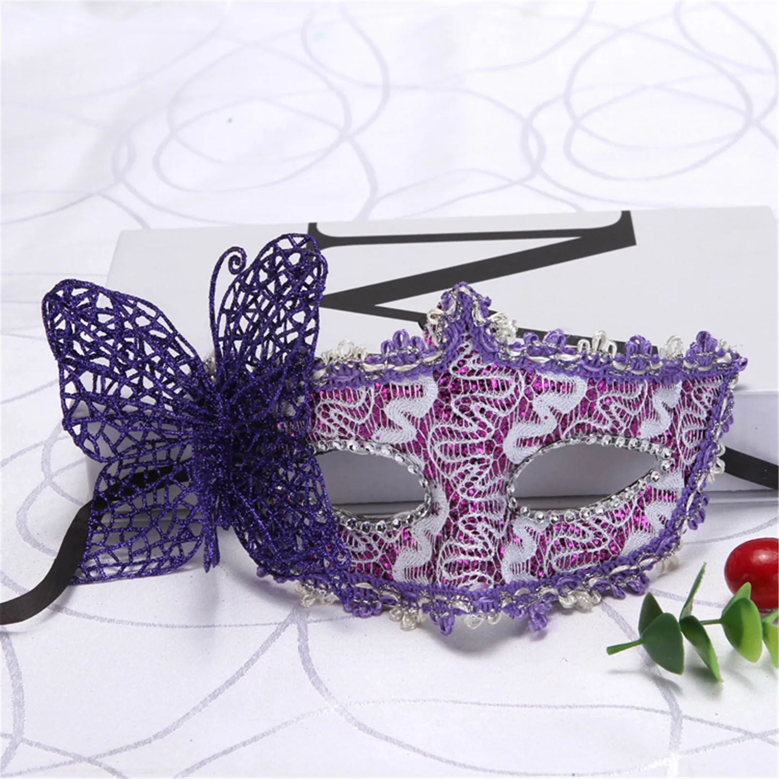 Lightweight Masquerade Mask Eye-Catching Costume Accessory Unique Dragon Pattern Leather Cloth Surround For Halloween Events
