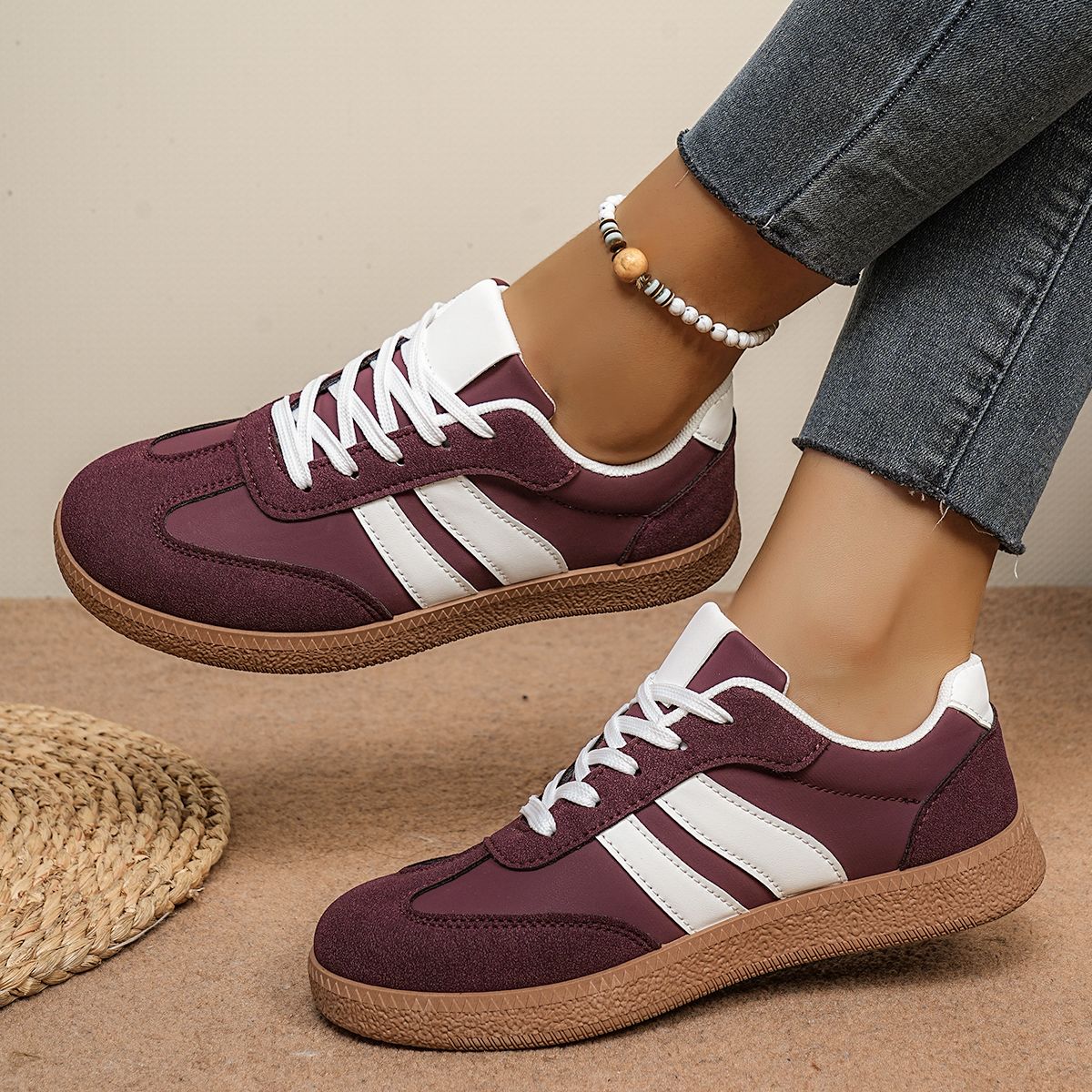 Fashion Casual Women's Sports Shoes Lace Up Vulcanize Flats Ladies Outdoor Walking Sneakers Women Comfortable Classical Shoes