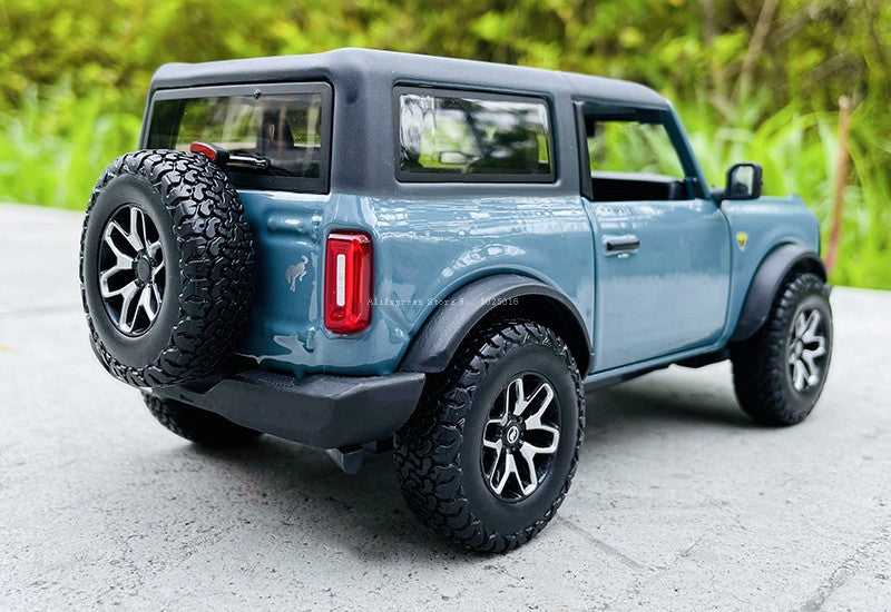 Maisto 1:24 Newly launch 2021 Ford Bronco Badlands alloy car model handicraft decoration collection toy tool gift die-casting