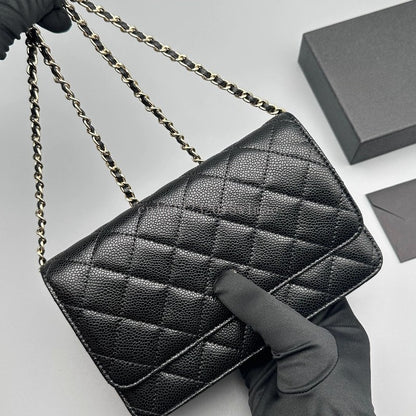 Luxury Designer Shoulder Bag Handbag Fashion Ladies Commuter Versatile Small Square Bags Women Metal Chain Classic Mini Clutches