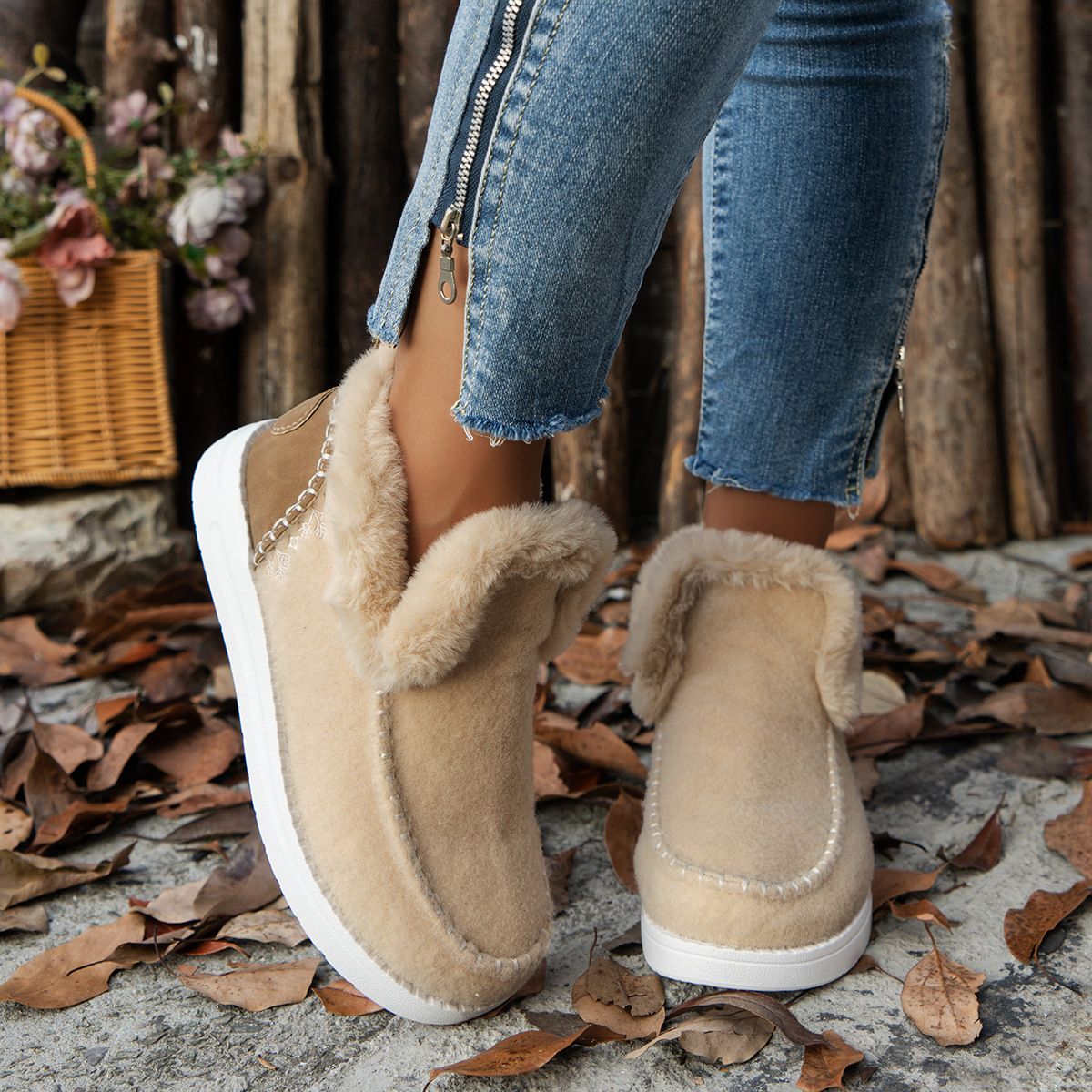 2024 Hot Sale Women Shoes Sleeve Women's Boots Winter Round Toe Plush Fleece for Warmth Short Barrel Flat Large Size Snow Boots