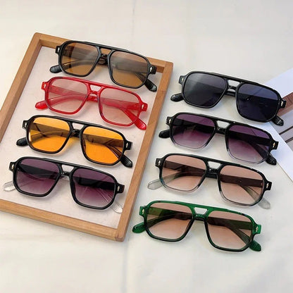 Óculos de Sol Quadrados Masculinos Vintage com Dupla Ponte, Lentes Oceânicas Verdes Modernas UV400, Óculos Femininos com Rebites da Moda