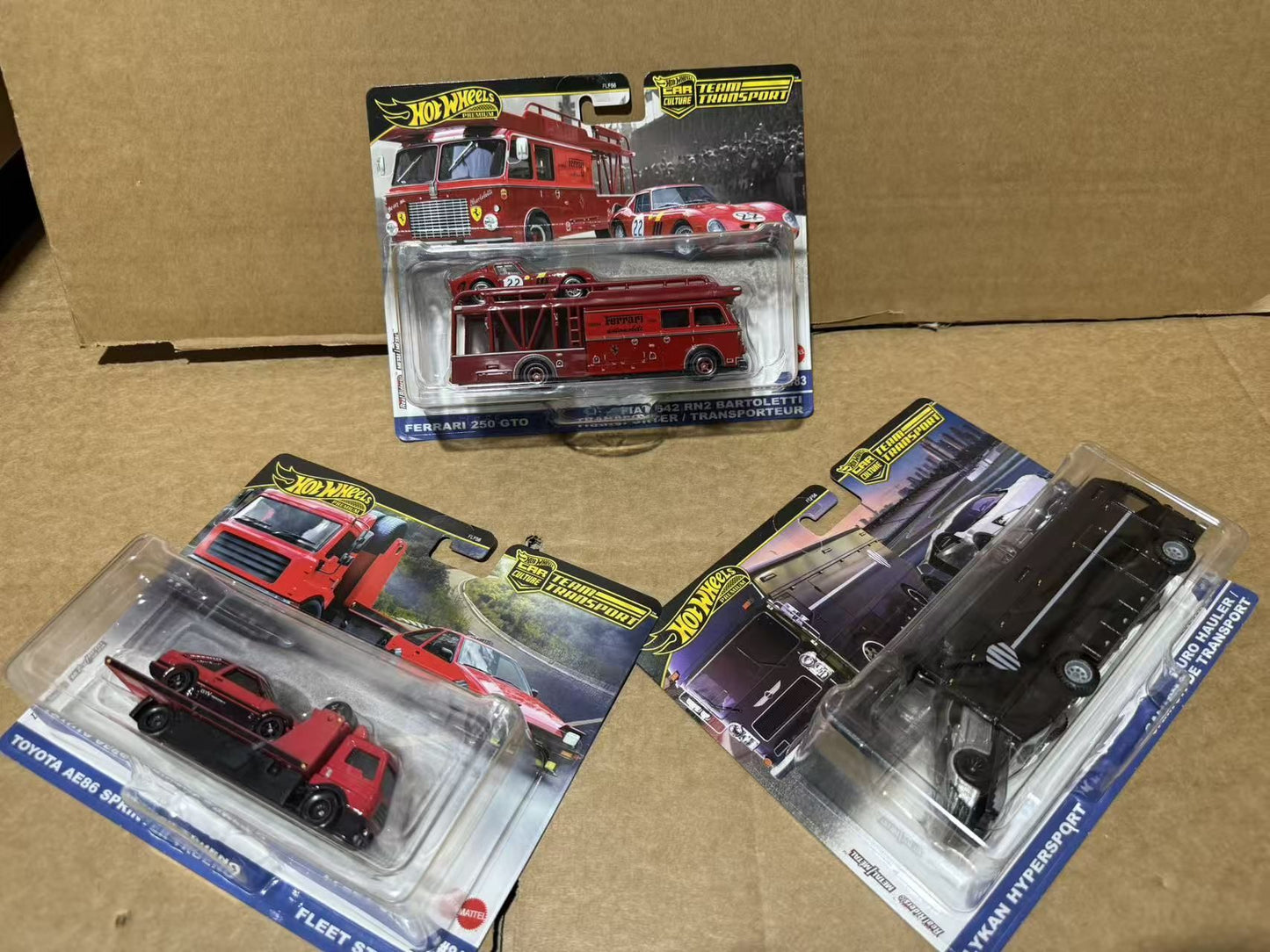 Hot Wheels Premium 1:64 Scale Car Culture Team Transport Toy Set with Ferrari Toyota Plymouth Mix for Vehicle Model Toys Gifts