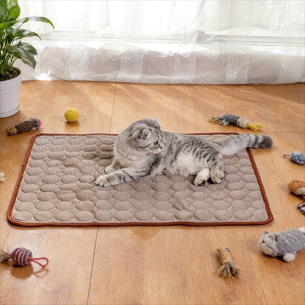 Esteira de Seda Gelada para Resfriamento de Verão, Almofada Respirável para Cães e Gatos, Suprimentos de Cama Fresca para Animais de Estimação