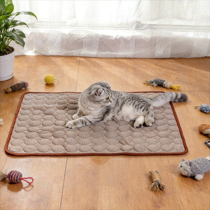 Esteira de Seda Gelada para Resfriamento de Verão, Almofada Respirável para Cães e Gatos, Suprimentos de Cama Fresca para Animais de Estimação
