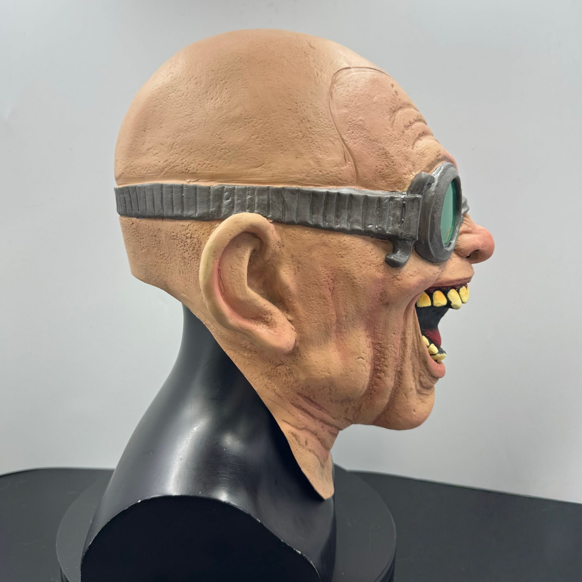 Halloween Scary Latex Mask Old Man Cosplay Head Cover Funny Bald Grandpa Prop with Goggles for Carnival Party