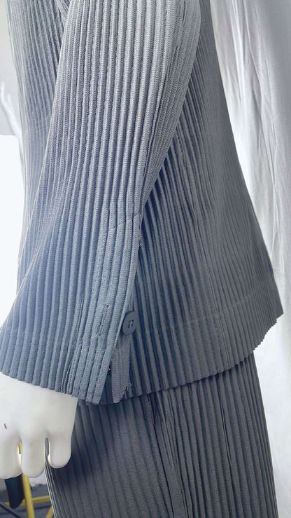 Miyake New 2025 Spring Suit Long Sleeve Pleated Pleated Men's Jacket Lapel Pleated Solid Color Fashion Loose Plisse Casual Top