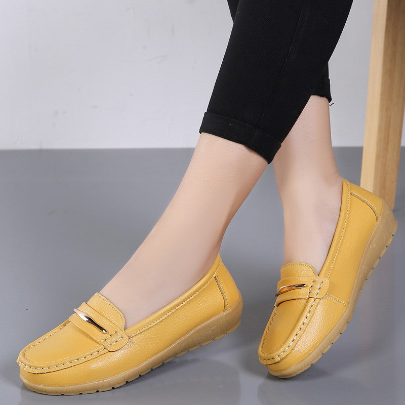 2025 New Genuine Leather Shoes Woman Slip On Women Flats Moccasins Women's Loafers Spring Autumn Mother Shoe Big Size 35-44