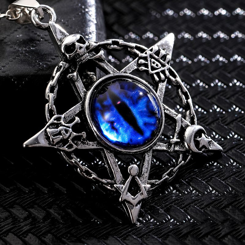 Colar com Pingente de Olho do Diabo em Formato de Pentagrama para Homens e Mulheres Joias Modernas Punk Retrô de Metal Não Ajustável de Gola Presentes