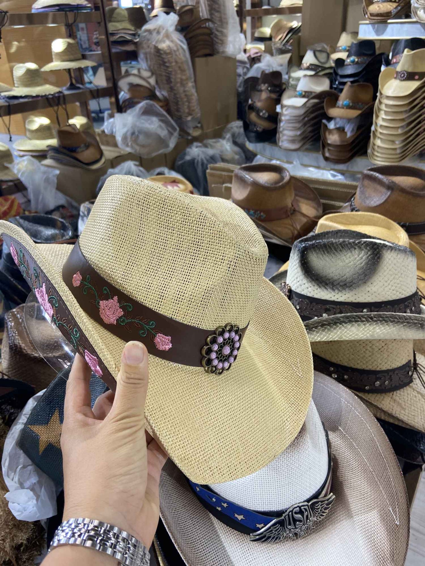 Chapéu de vaqueiro ocidental feito à mão com bordado tridimensional, chapéu de palha masculino, chapéu feminino para atividades ao ar livre, luxo leve europeu e americano
