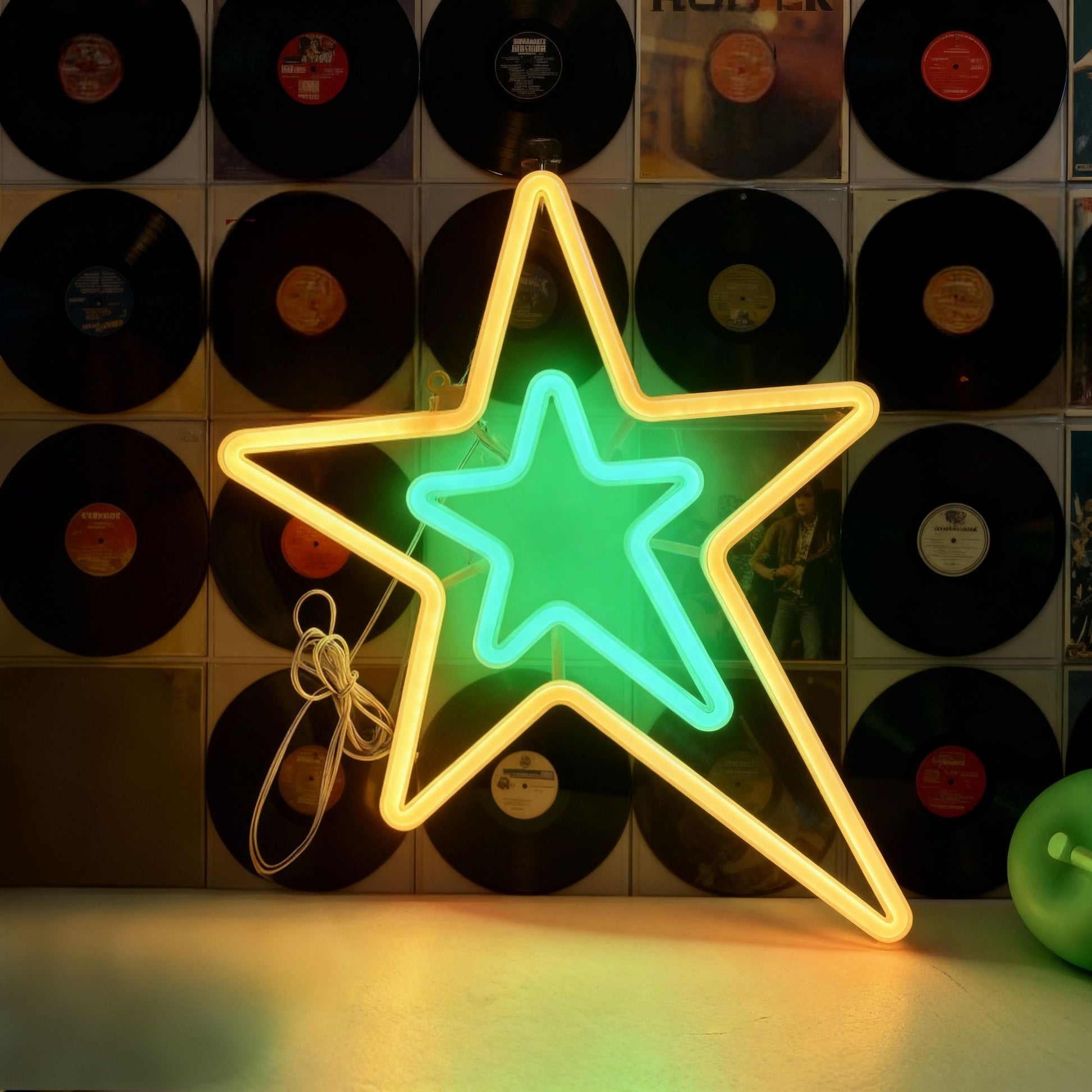1 Piece, Decorative Neon Light for Modern Art Ambiance, Holiday Party Christmas Wall Decoration, Wedding Scene Graduation Gift, USB or Battery Powered (Battery Not Included)