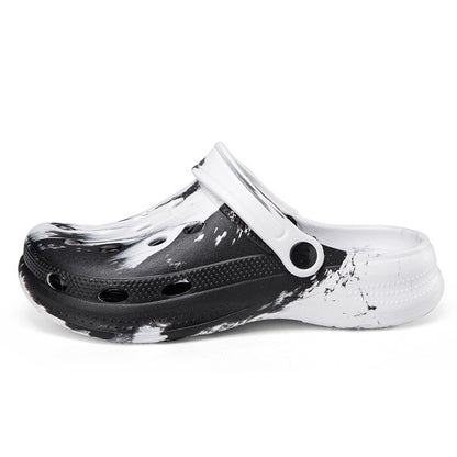 Summer Couple Clog Shoes Fashion Sandals Waterproof Slippers Men Shoes Outdoor Soft Sole Shoes Clogs EVA Beach Home Slipper