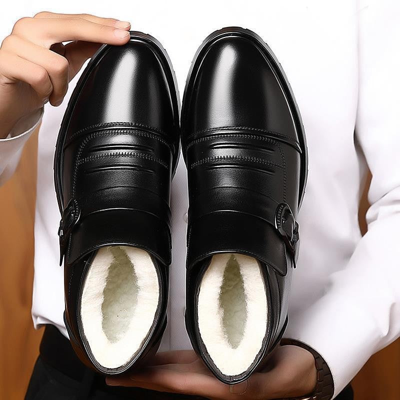 Botas de Neve Masculinas Couro Preto Estilo Britânico Sapatos de Inverno Masculino Casual Pelúcia Grossa Trabalho de Alta Qualidade Antiderrapante Forro de Lã Moda