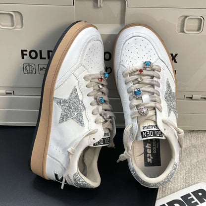 Sapatilhas de Couro Casual de Porco com Estrela Patchwork Cores Esfregadas Estilo Colegial Feminino Branco Antigo