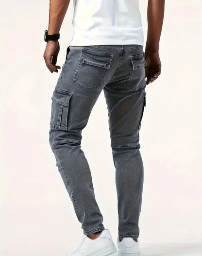 Calça jeans masculina com múltiplos bolsos, estilo casual e perna reta