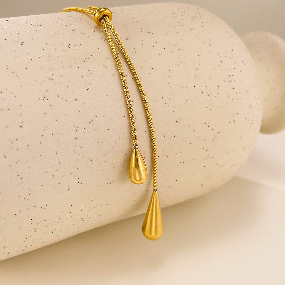 Colar Feminino com Pingente de Gota D'água com Borla em Aço Inoxidável Banhado a Ouro, Estilo Europeu e Americano, Corrente na Clavícula, Joia para Festa