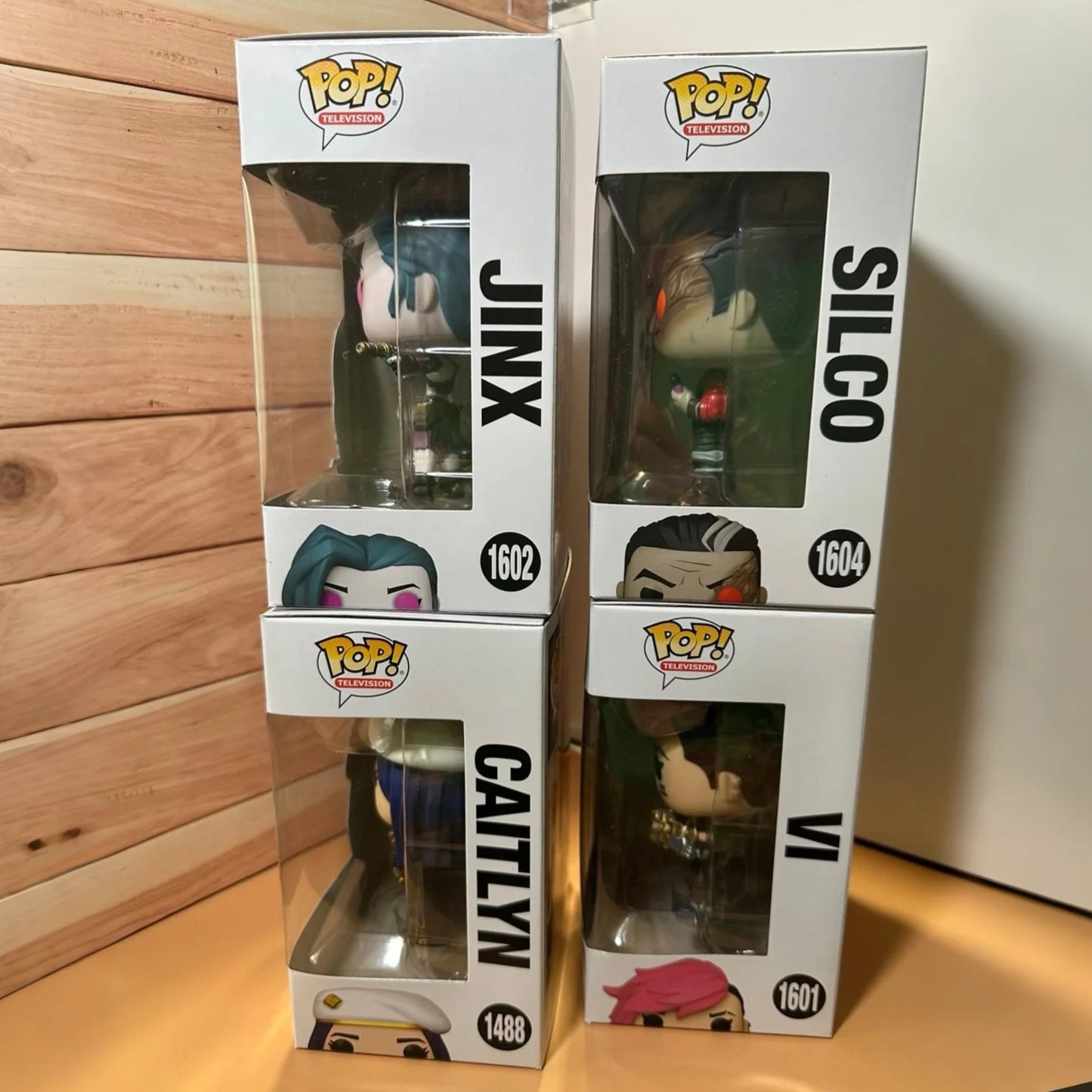 FUNKO POP Jinx Vi Caitlyn Mel Viktor Anime Figure Arcane? League of Legends Edição Limitada Boneco de Vinil Coleção Decoração Brinquedo