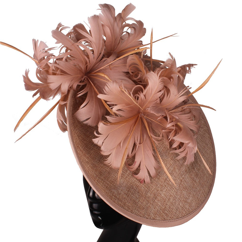 Bonés Cinzentos Millinery Com Acessórios de Tiara Imitação Sinamay Chapéu Derby de Coquetel Feminino Fascinadores de Cabelo de Noiva com Pena Chique