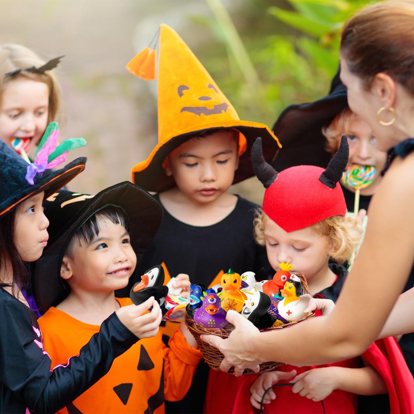 16-320pcs Halloween Rubber Ducks Halloween Style Ducks for Jeeps Ducking Trick or Treat Supplies Funny Rubber Toys For Kids