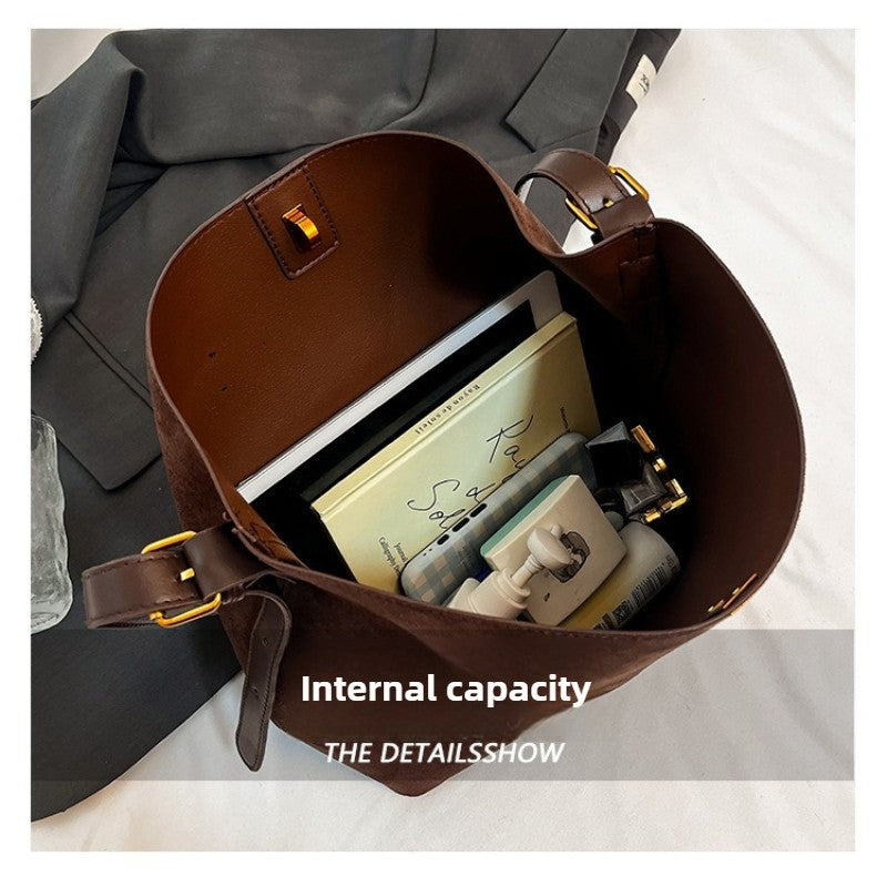 Shoulder Bags Bucket Bag Retro Suede Fur Women Tote Bag New Style Versatile Shoulder & Crossbody Bag 2025