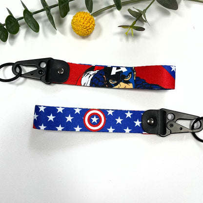 Chaveiro de bico de águia de figuras legais de anime, cordões curtos usados ​​em corda de telefone, suporte de crachá, pingente USB, cordão de chave portátil