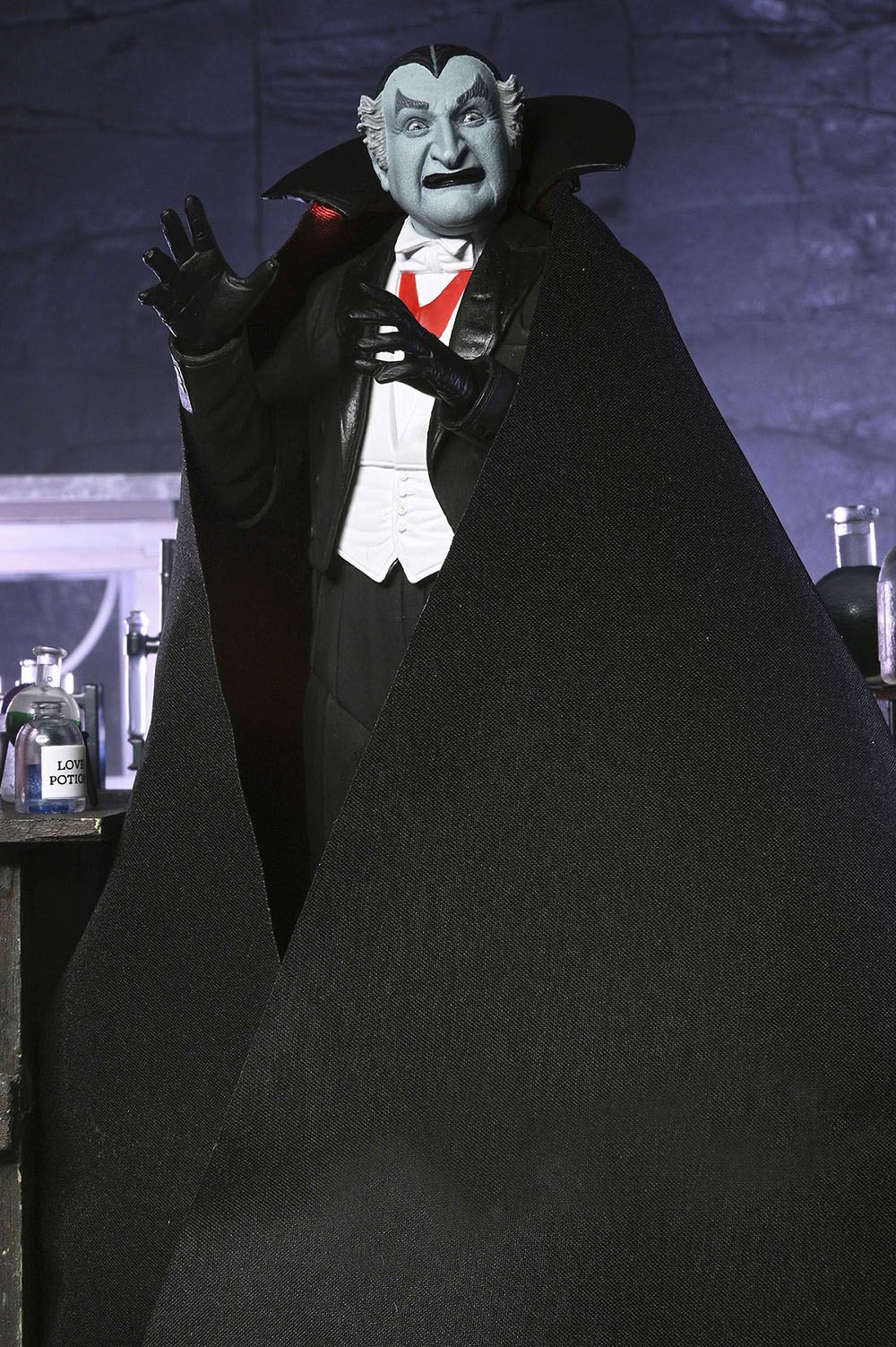 NECA 56090 56089 The Munsters TV Series Grandpa Munster Herman Munster Ultimate Action Figure