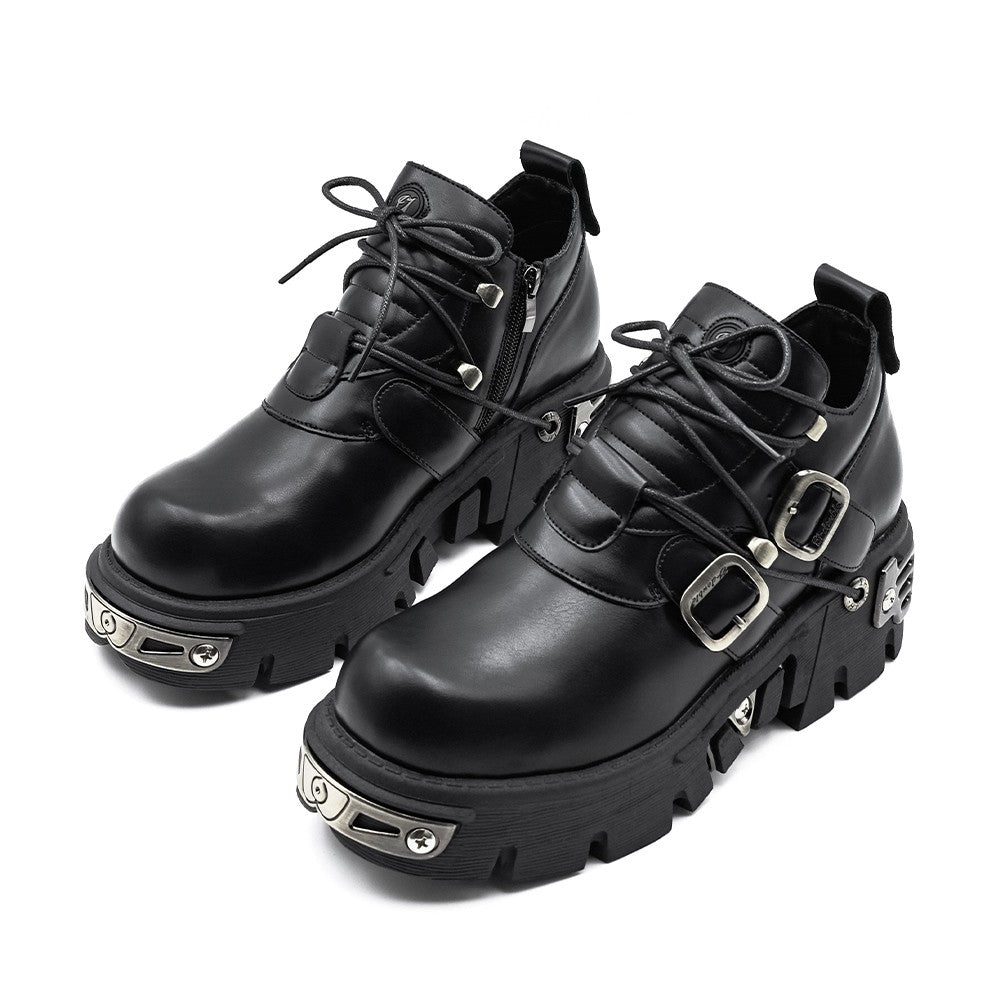 2025 New Dark Punk Style Woman Gothic Flame Carved Vintage Rock Boots Leather Shoes Metal Niche Low Top Platform Shoes