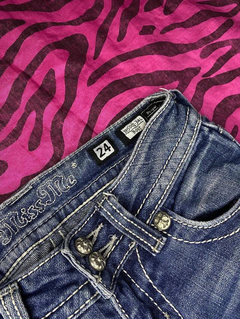 Retro Miss Me Boot Cut Jeans Female Y2K New Blue Jeans Embroidered Wing Pocket Hip Hop Harajuku Gothic Wide Pants Street Wear